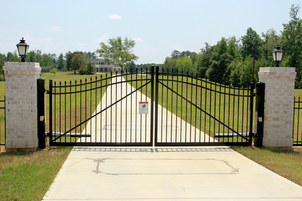 Fence and gate repairs