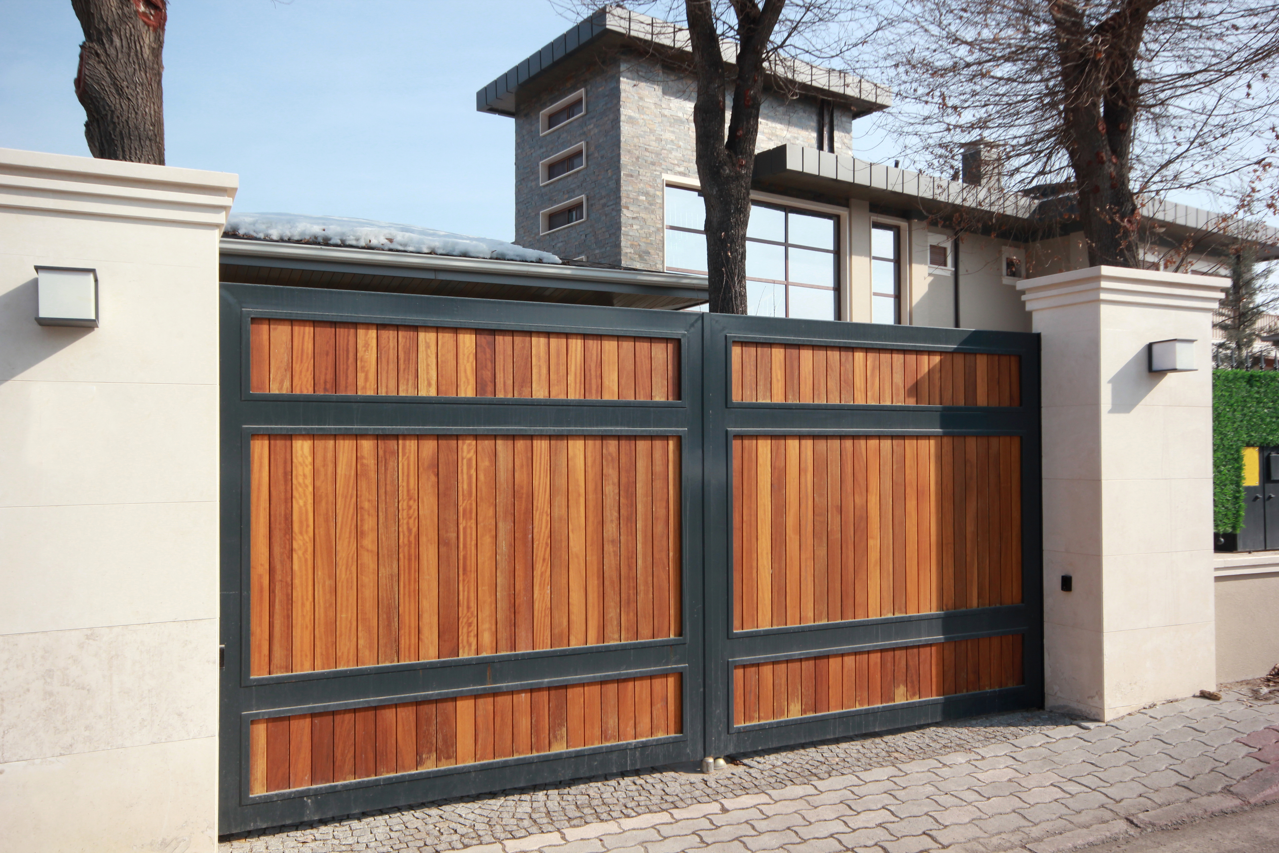 Gate installation